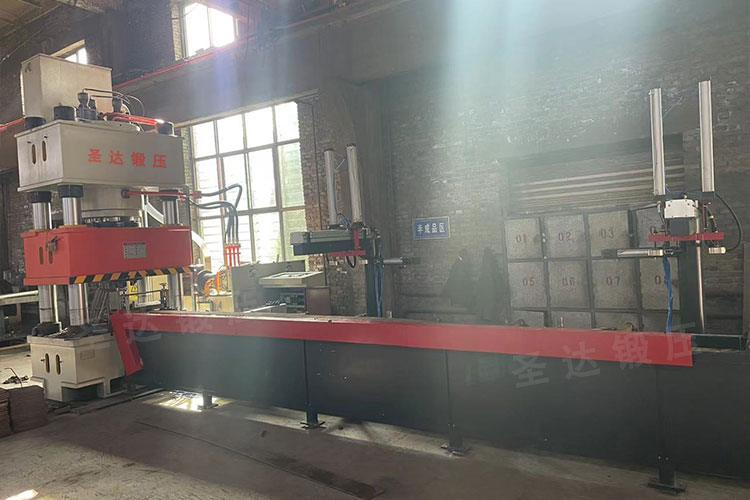 630噸錨桿托盤生產線 630噸錨桿托盤生產線