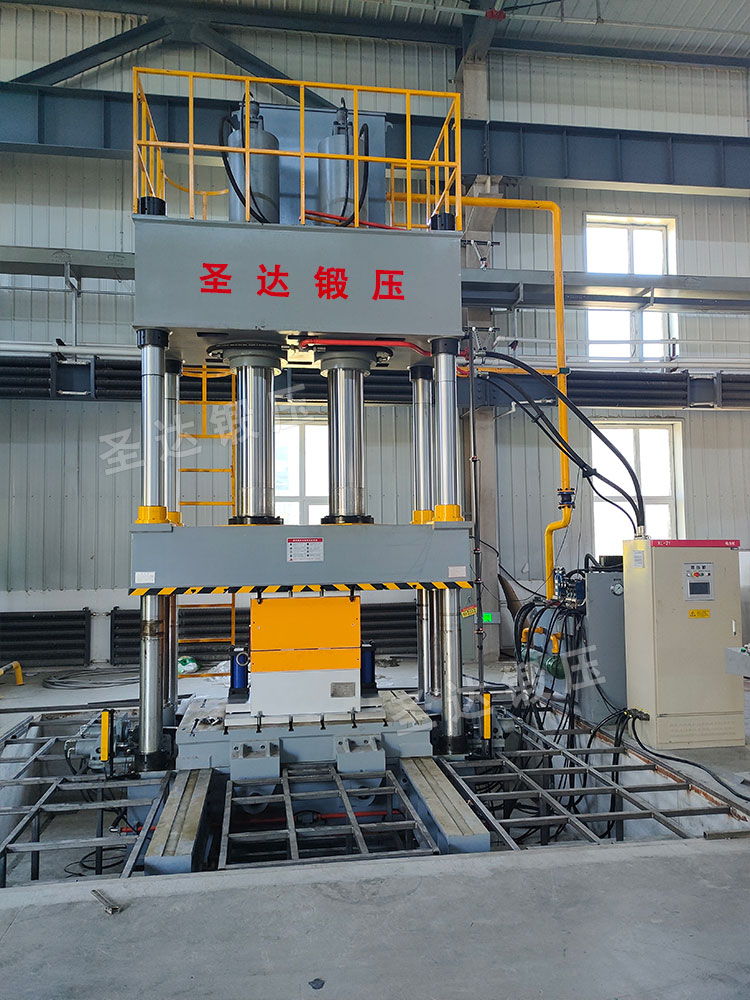 500噸三梁四柱液壓機客戶現(xiàn)場 500噸三梁四柱液壓機客戶現(xiàn)場