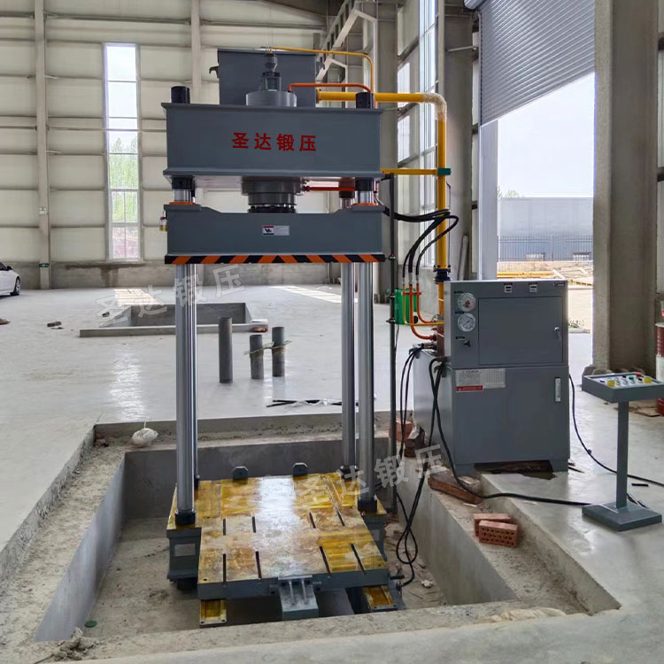 200噸三梁四柱液壓機(jī)帶移動工作臺 200噸三梁四柱液壓機(jī)帶移動工作臺