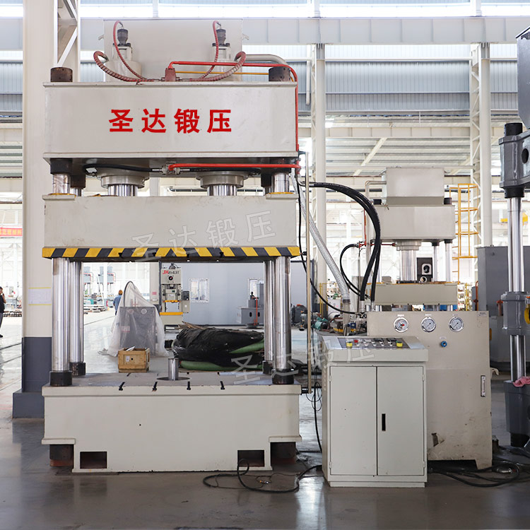 四柱液壓機(jī) 四柱液壓機(jī)